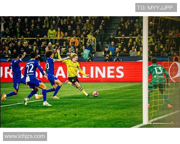 西甲激战：里昂狂胜多特蒙德乌龙球成比赛转折点赛后深度解析