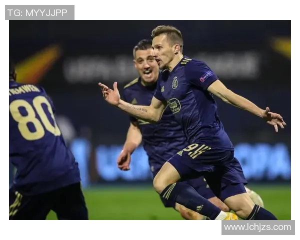 AC米兰狂胜曼联5-1帽子戏法点燃世界杯激情赛后精彩点评