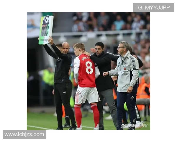 国王杯激战：多特蒙德逆转阿森纳红牌事件引发全场热议与数据分析